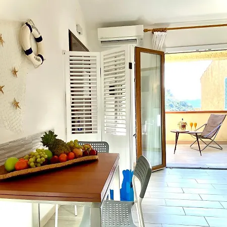 Homey Experience - Blu Attic Seaview * La Maddalena (Sassari)